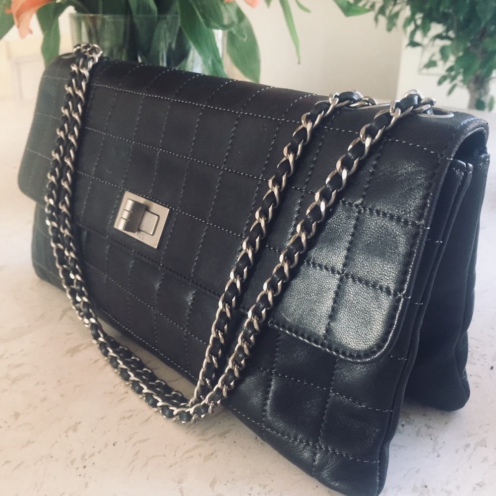 🎄🌟HOST PICK🌟🎄 🔳CHANEL Purse🔳